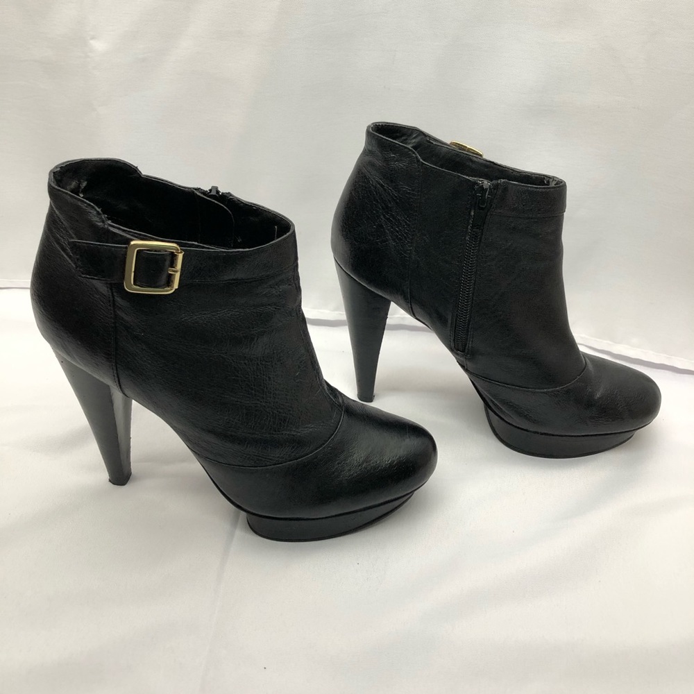Express platform booties 4” heel size 8M